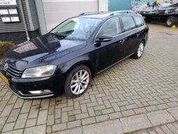 VOLKSWAGEN PASSAT 2011